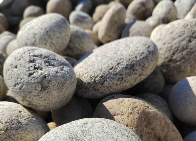 Купить речную и морскую гальку напрямую у производителя с доставкой  купить в Санкт-Петербурге от производителя, без посредников