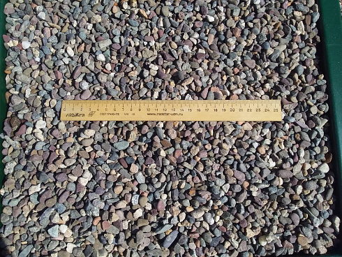 Kamenclub.ru: Галька речная окат цветная фр.5-10 мм. купить  в Санкт-Петербурге галька речная белый, серый, красноватый, синий, темно-серый речная окатанная галька декоративная 6800 руб/т   фото КАМЕНЬ КЛУБ