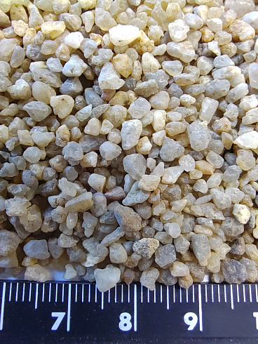 Кварцевый песок для водоподготовки фр. 1,6-3 мм.  купить в Санкт-Петербурге фото Камень Клуб