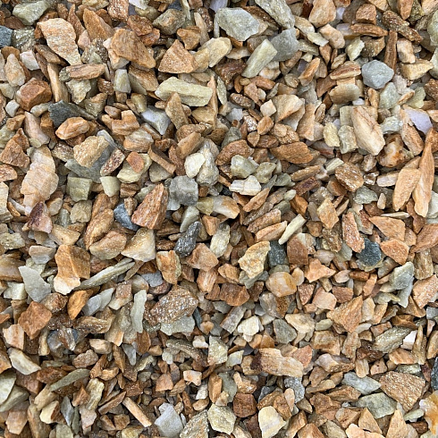 Kamenclub.ru: Щебень крошка желтый (ЗЛАТОЛИТ) фр. 5-10 мм.  купить в Санкт-Петербурге мрамор золотистый, бежевый, желтый каменная ландшафтная декоративная крошка здатолита 8500 руб/т   фото КАМЕНЬ КЛУБ