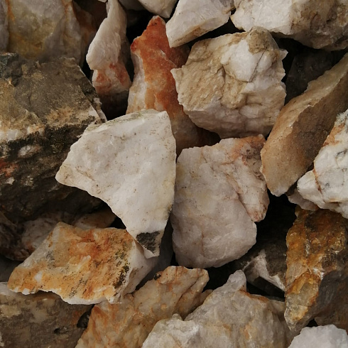 фото Кварц ( фр. 70-100 мм)  купить в Санкт-Петербурге в интернет-портале КАМЕНЬ КЛУБ