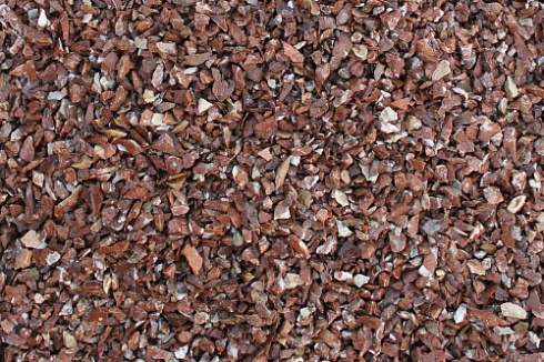 Kamenclub.ru: Мраморная крошка (щебень крошка розовый) фр. 3-5 мм.  купить в Санкт-Петербурге мрамор розовый, красный декоративная ландшафтная мраморная крошка 11500 руб/т   фото КАМЕНЬ КЛУБ