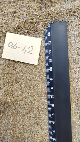 Кварцевый песок для площадок фр. 0,6-1,2 мм.  купить в Санкт-Петербурге фото Камень Клуб