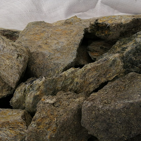 фото Змеевик салатовый  (фр. 70-100 мм)  купить в Санкт-Петербурге в интернет-портале КАМЕНЬ КЛУБ