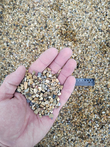 Галька речная окат (рыжая) фр.3-5 мм купить в Санкт-Петербурге 