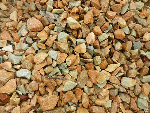 Kamenclub.ru: Щебень крошка желтый (ЗЛАТОЛИТ) фр. 3-5 мм.  купить в Санкт-Петербурге златолит золотистый, бежевый, желтый мрамор 12 000 руб/т   фото КАМЕНЬ КЛУБ