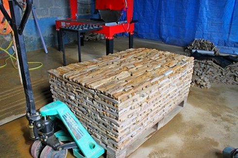 Kamenclub.ru: Песчаник (лапша) art PSG-3-01  купить в Санкт-Петербурге    2300 руб/кв.м   фото КАМЕНЬ КЛУБ