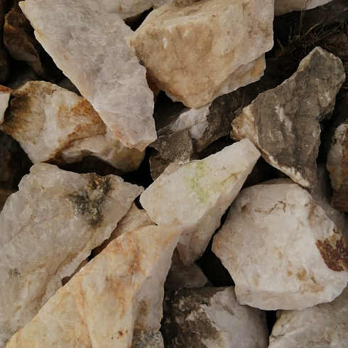 фото Кварц ( фр. 70-100 мм)  купить в Санкт-Петербурге в интернет-портале КАМЕНЬ КЛУБ