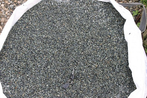 Kamenclub.ru: Щебень крошка зеленый (змеевик) фр. 5-10 мм  купить в Санкт-Петербурге змеевик зеленый, салатовый ландшафтный декоративный щебень крошка 7 200 руб/т   фото КАМЕНЬ КЛУБ