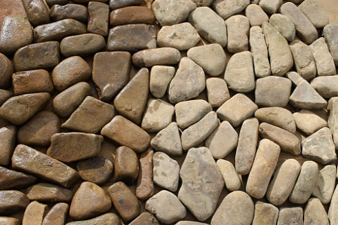 Kamenclub.ru: Песчаник брусчатка  купить в Санкт-Петербурге    5 500 руб/т   фото КАМЕНЬ КЛУБ