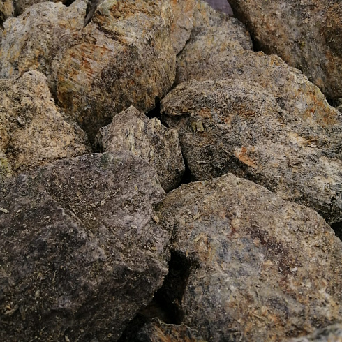 фото Змеевик салатовый  (фр. 70-100 мм)  купить в Санкт-Петербурге в интернет-портале КАМЕНЬ КЛУБ