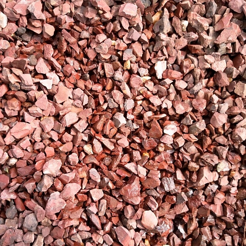 Kamenclub.ru: Щебень крошка красный (ЯШМА) фр. 5-10 мм.  купить в Санкт-Петербурге крошка каменная яшмы красный, бордовый, темно-красный декоративная крошка ландшафтная каменная яшмоидная 8500 руб/т   фото КАМЕНЬ КЛУБ
