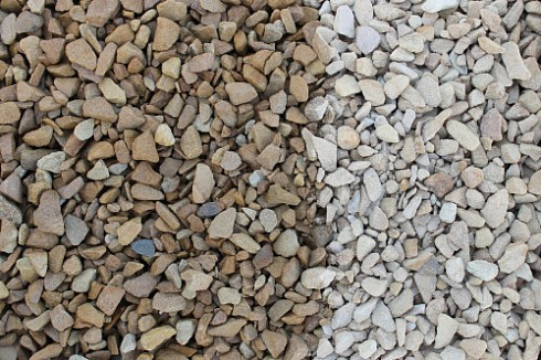 Kamenclub.ru: Щебень крошка желтый (песчаник) фр. 10-20 мм.  купить в Санкт-Петербурге песчаник бежевый, серый, рыжий декоративный ландшафтный щебень колотый 9500 руб/т   фото КАМЕНЬ КЛУБ