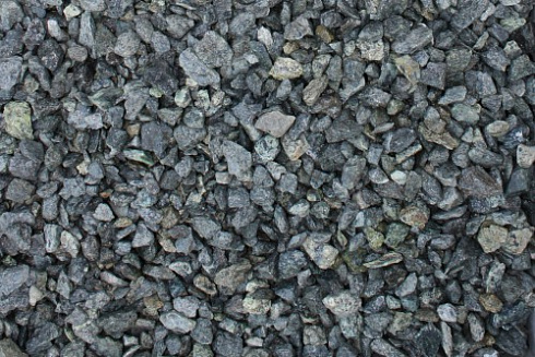 Kamenclub.ru: Щебень крошка зеленый (змеевик) фр. 10-20 мм.  купить в Санкт-Петербурге змеевик зеленый, салатовый декоративная ландшафтная каменная крошка щебня 7 200 руб/т   фото КАМЕНЬ КЛУБ