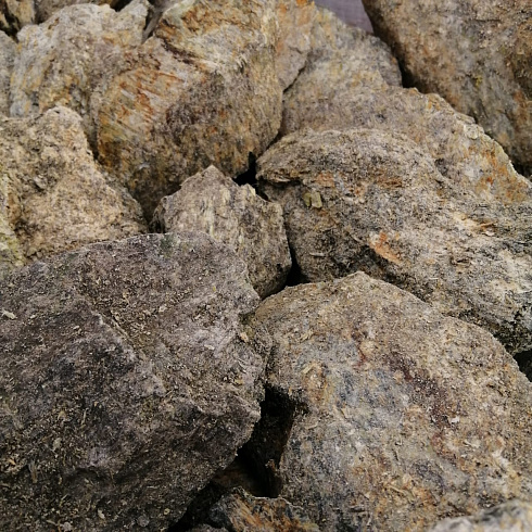 фото Змеевик салатовый  (фр. 70-100 мм)  купить в Санкт-Петербурге в интернет-портале КАМЕНЬ КЛУБ