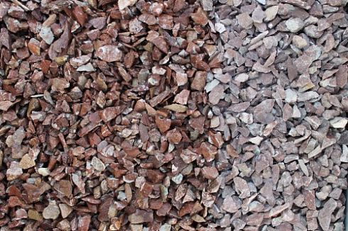 Kamenclub.ru: Мраморная крошка (щебень крошка розовый) фр. 10-20 мм.  купить в Санкт-Петербурге мрамор розовый, красный каменная декоративная крошка ландшафтная 11000 руб/т   фото КАМЕНЬ КЛУБ