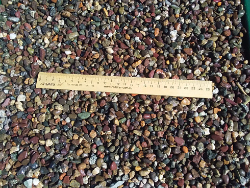 Kamenclub.ru: Галька речная окат цветная фр.5-10 мм. купить  в Санкт-Петербурге галька речная белый, серый, красноватый, синий, темно-серый речная окатанная галька декоративная 6800 руб/т   фото КАМЕНЬ КЛУБ